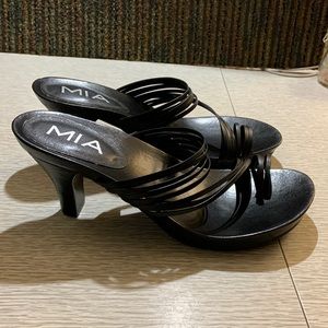 MIA sandals black Leather Size 7